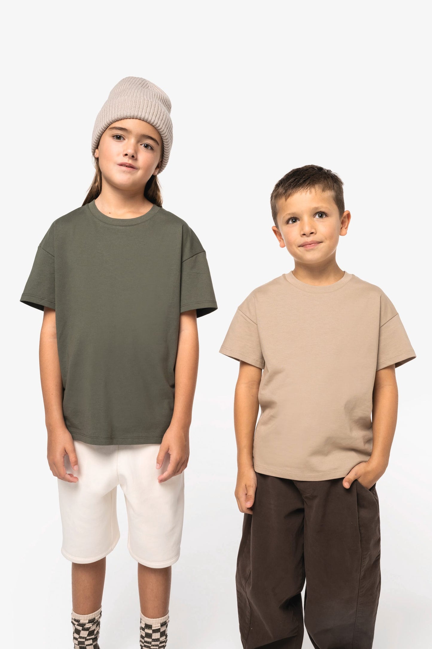 T-shirt bambino ecosostenibile con spalle cadenti (NS340)