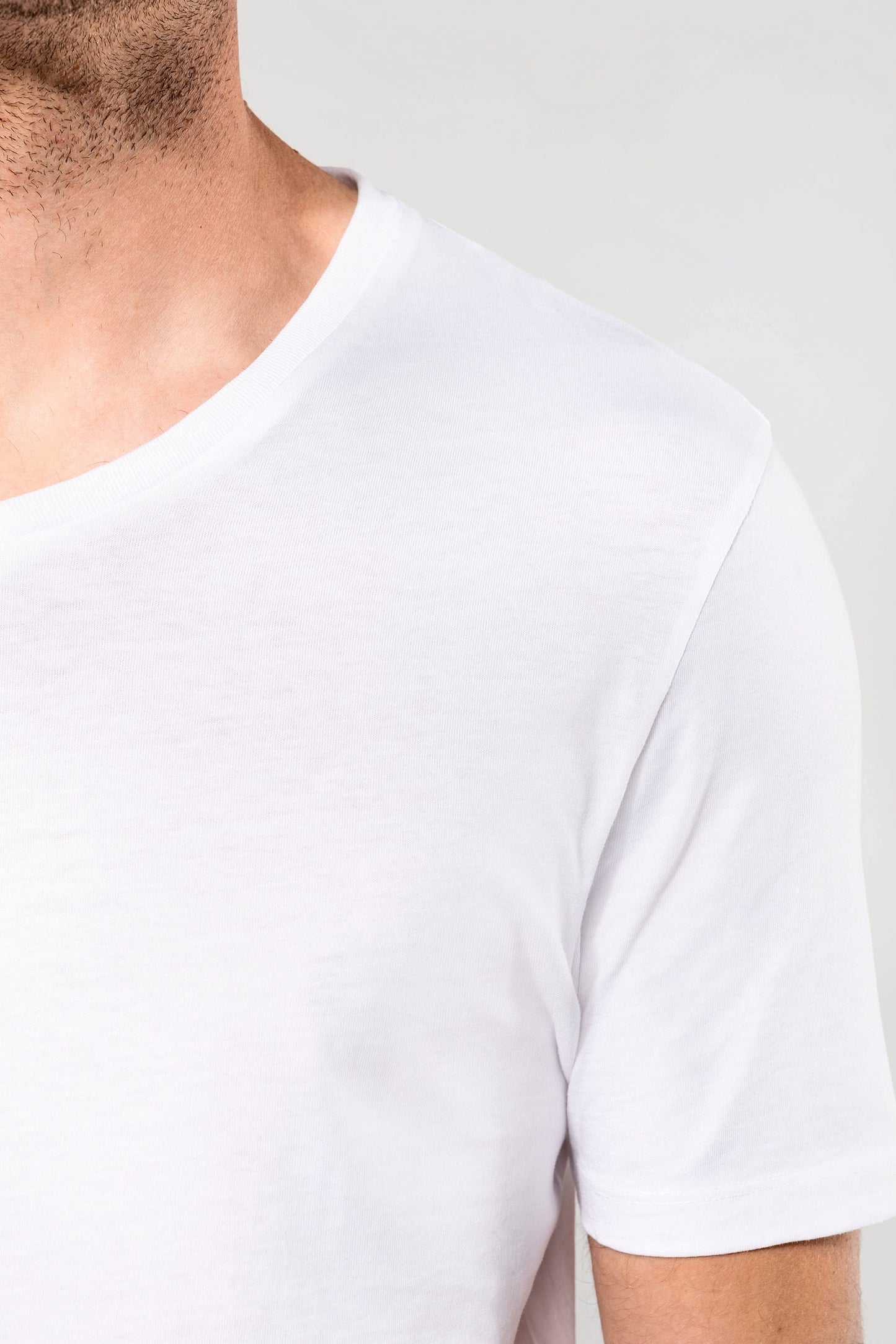 PK304 - T-shirt uomo Supima® maniche corte e scollo a V