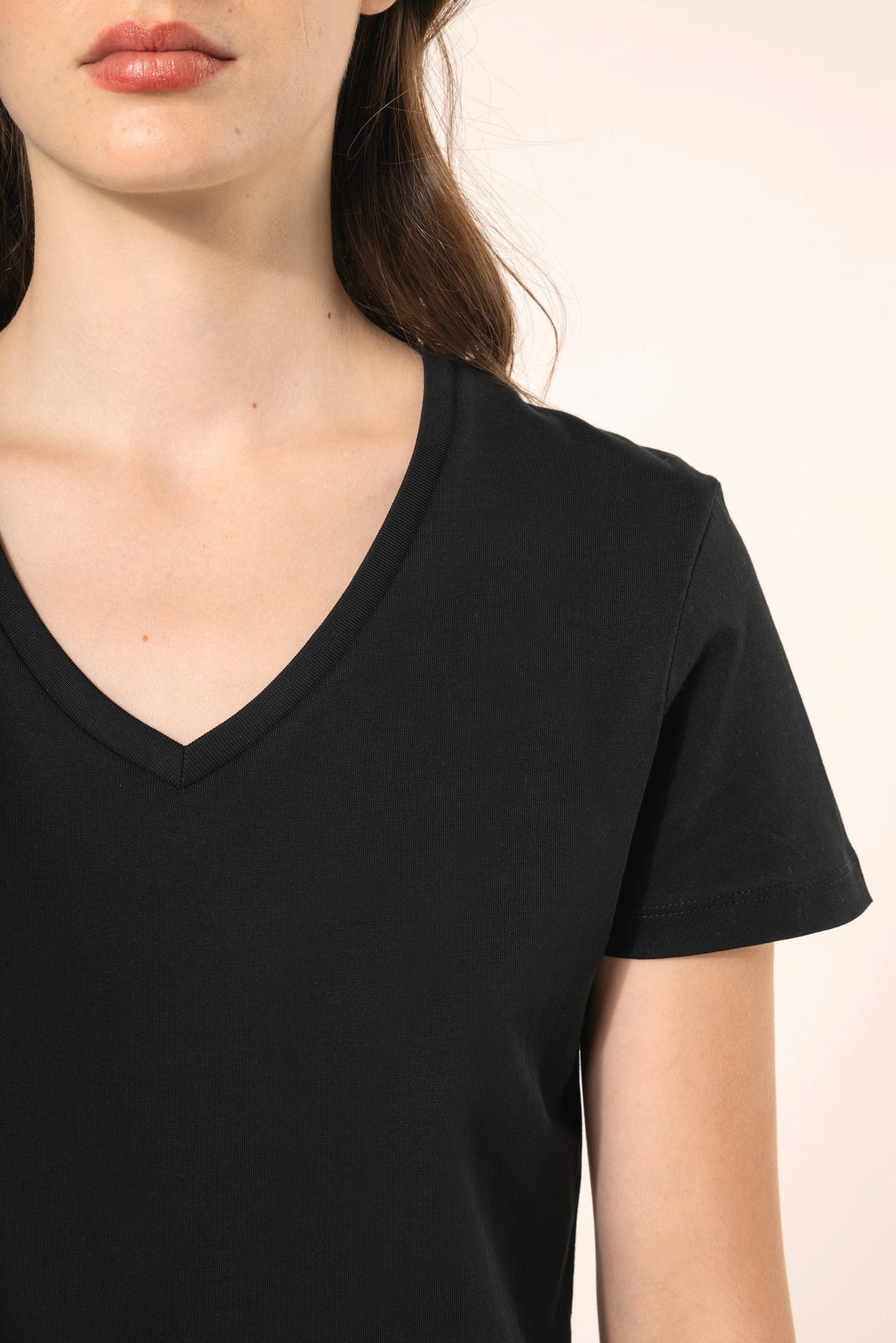 PK305 - T-shirt donna Supima® maniche corte e scollo a V