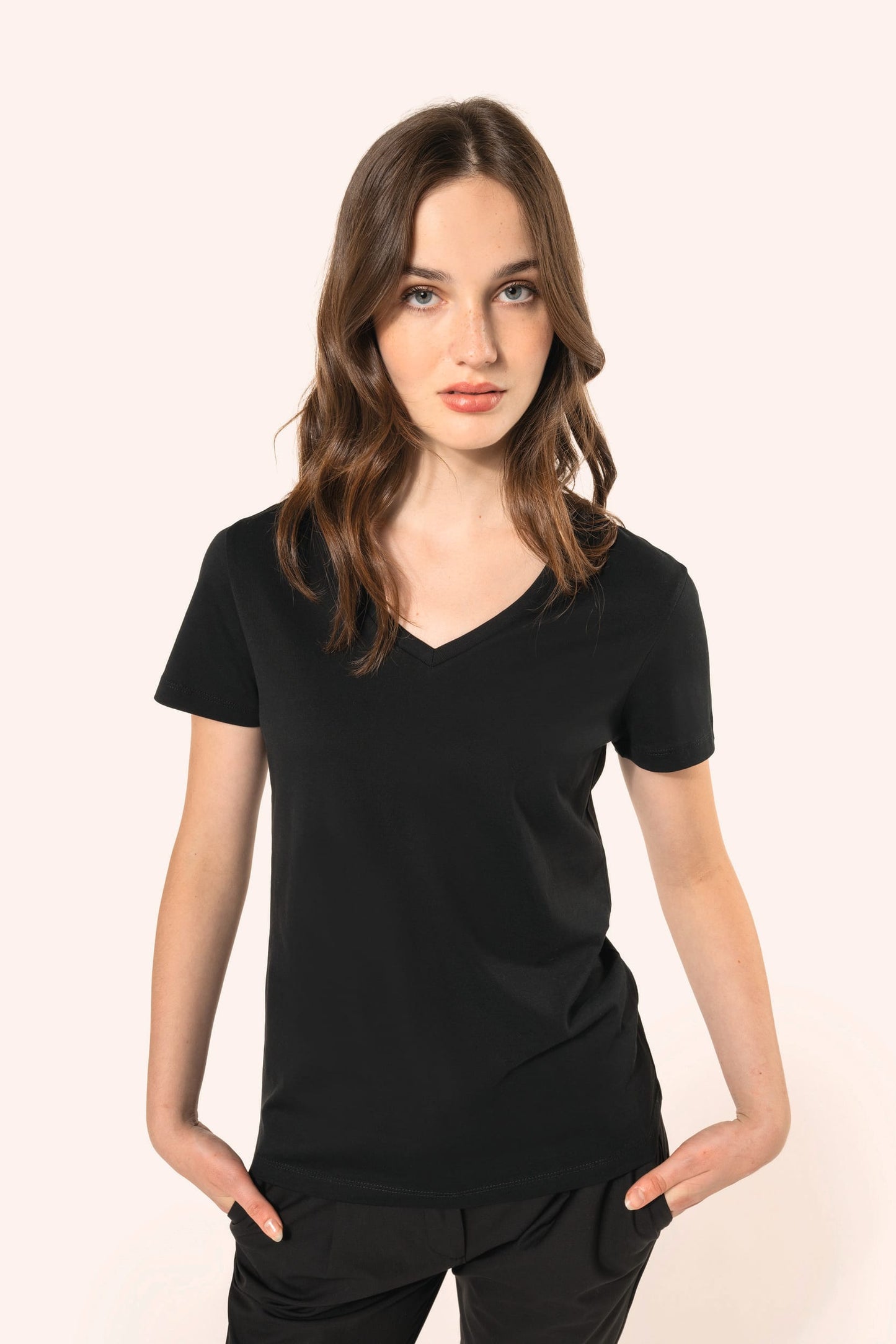 PK305 - T-shirt donna Supima® maniche corte e scollo a V