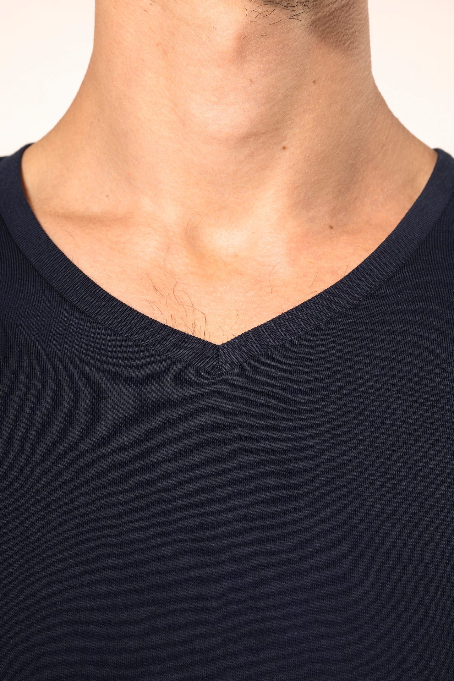 PK306 - T-shirt uomo Supima® maniche lunghe e scollo a V