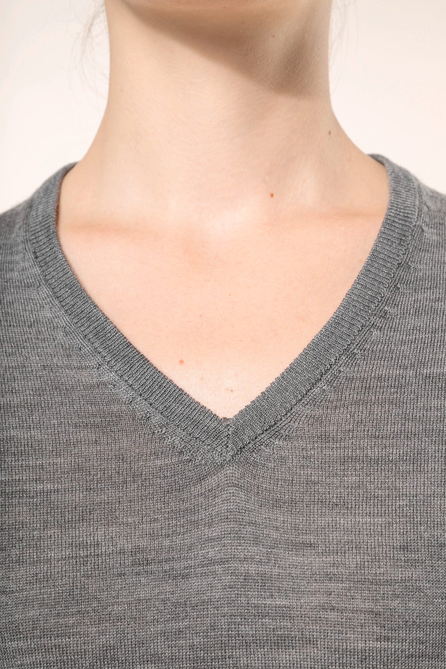 PK911 - Pullover donna Merino con scollo a V