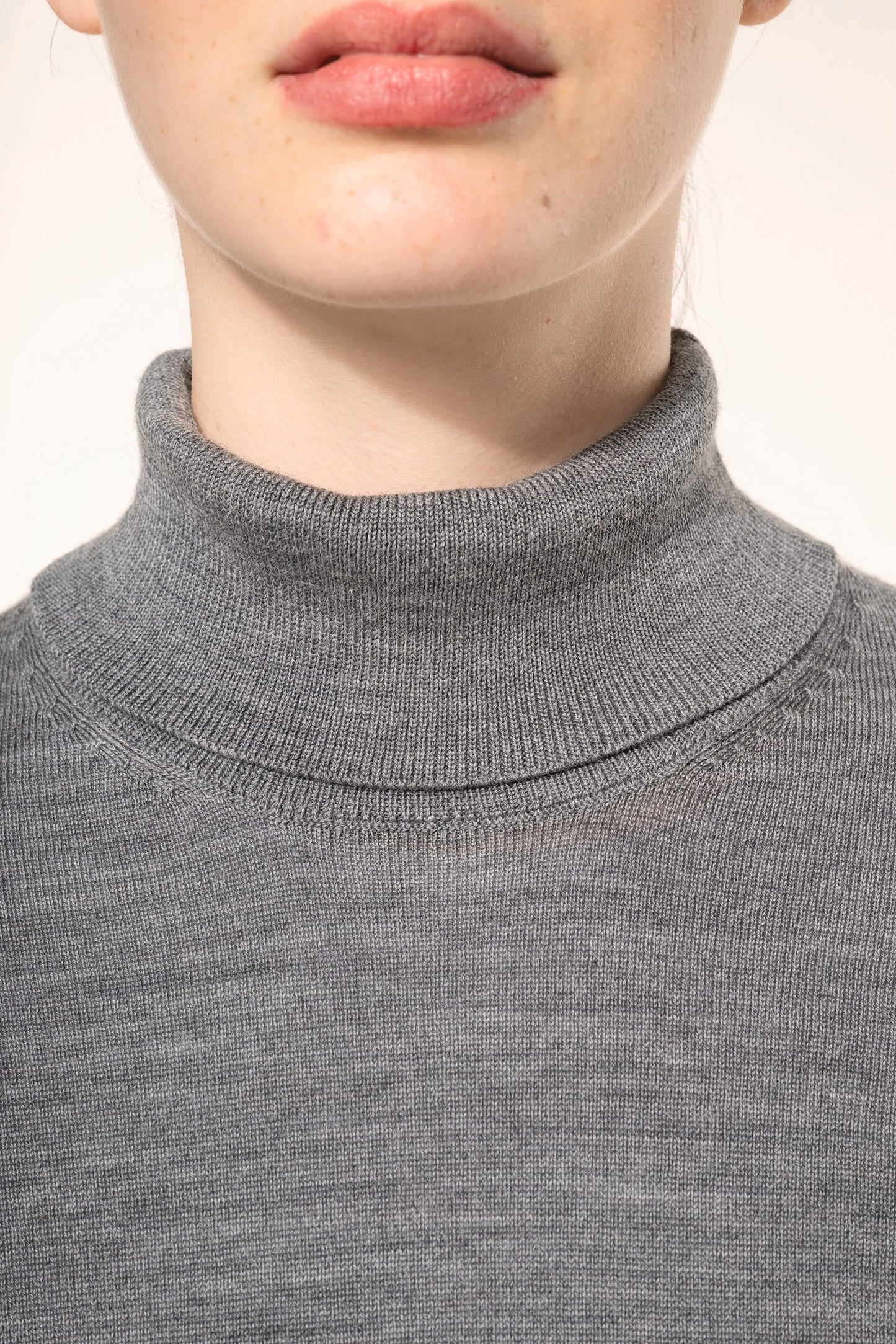 PK913 - Pullover donna Merino con collo dolcevita