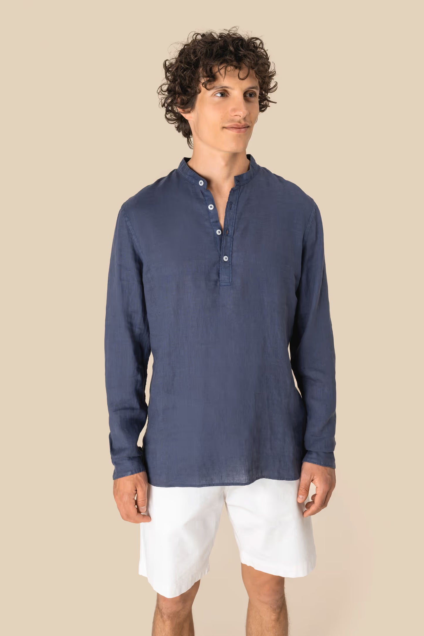 SP507 - Camicia uomo con collo alla coreana slavata in lino