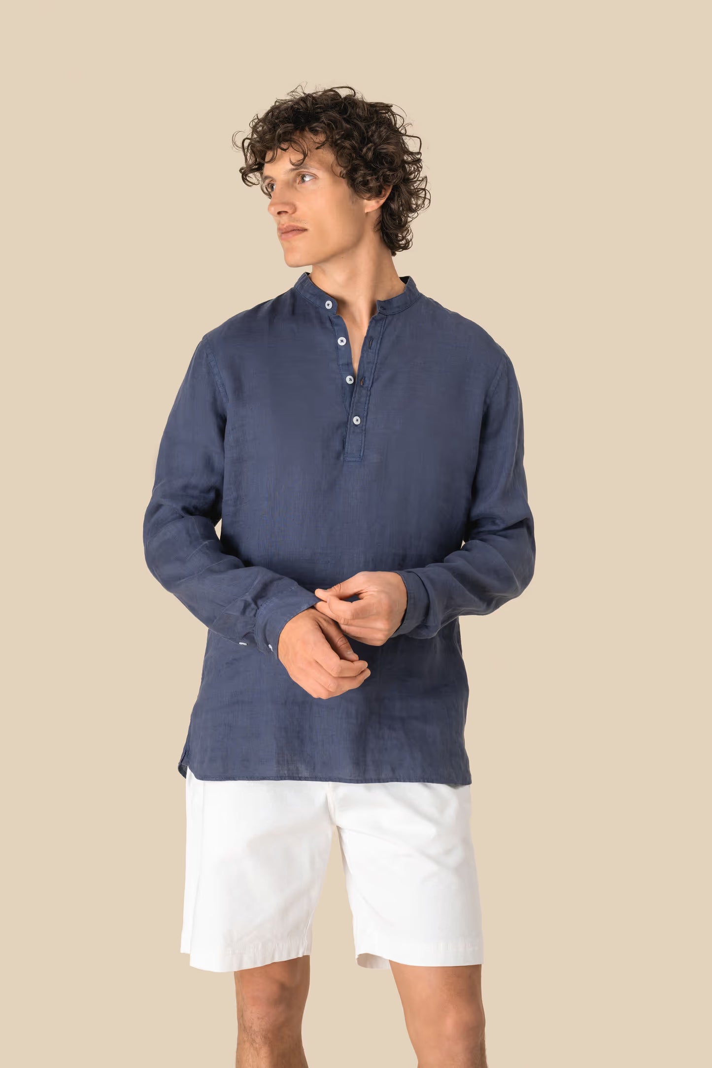 SP507 - Camicia uomo con collo alla coreana slavata in lino